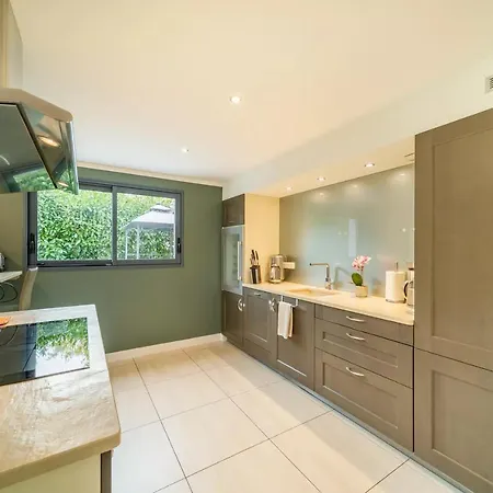 Dream 5bd For Families - Geneva Centre 14km By Guestlee *