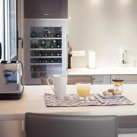 Dream 5bd For Families - Geneva Centre 14km By Guestlee Villa *